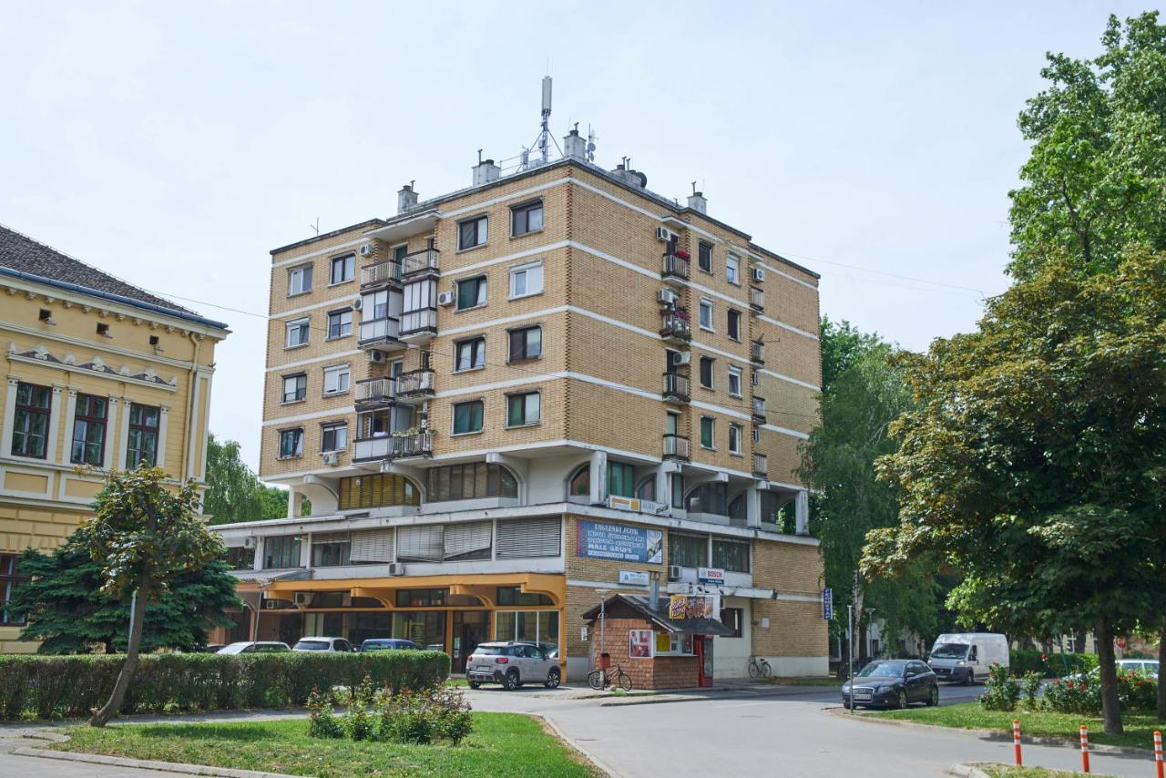 Apartman Ana Becej Exterior photo