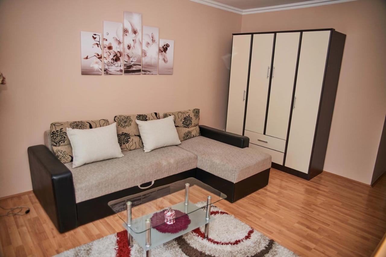 Apartman Ana Becej Exterior photo